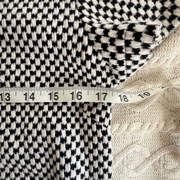 Banana Republic Checkered Short Sleeve Blackk & White Blouse Women’s Medium - Picture 11 of 11